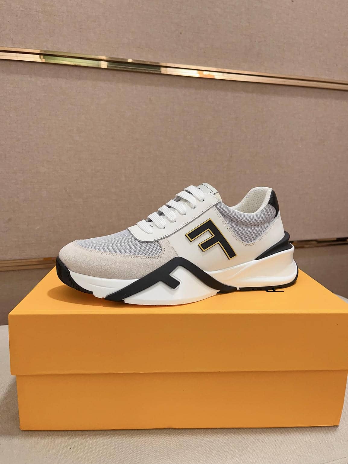 Fendi Sneaker Man-15